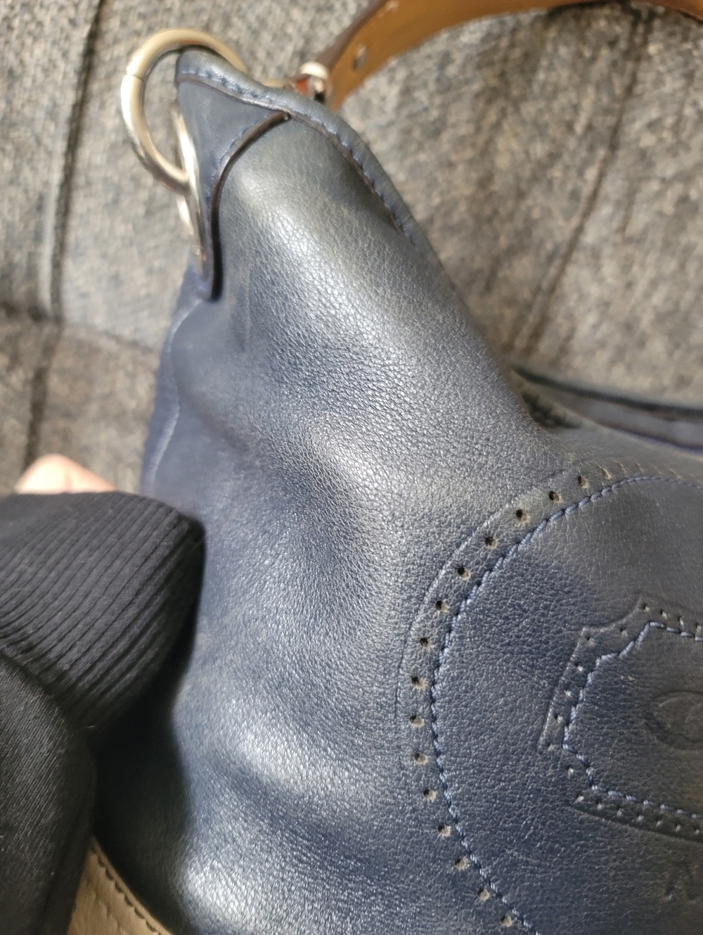 Coach Hampton Perforated Shoulder Bag With Detachable Strap - Picture 7 of 17